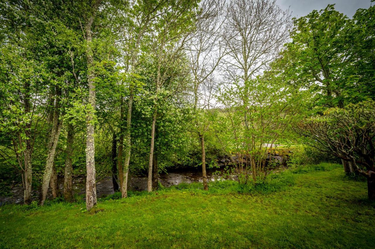 Loch Ness Bunk Inn Дръмнадрочит Екстериор снимка